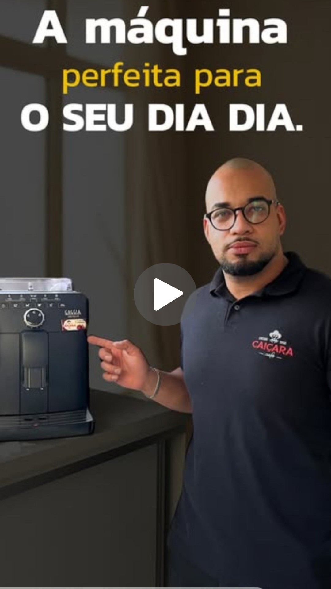 Capa de vídeo sobre uma máquina de café